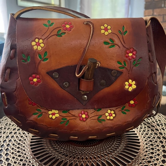Mexico Handbags - Handcrafted Floral Leather Shoulder Bag